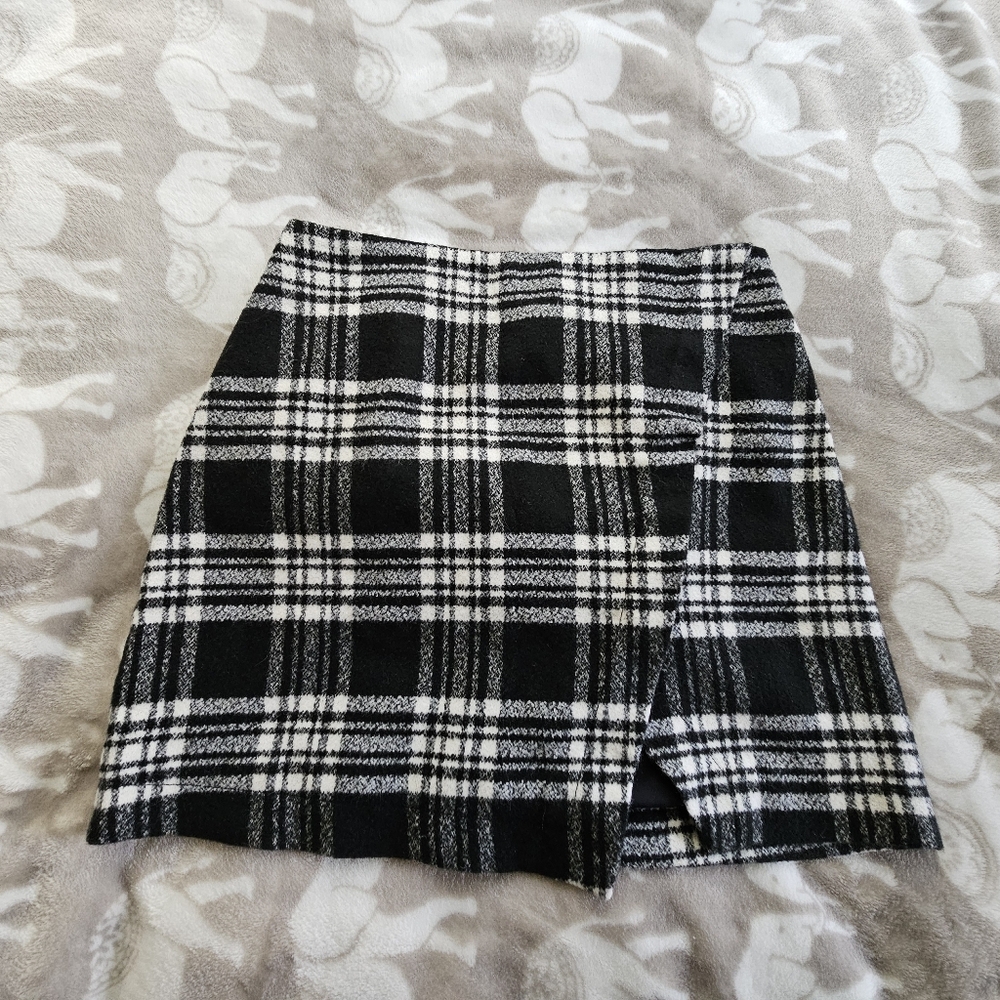 Abercrombie & Fitch Monochrome Checkered Skirt